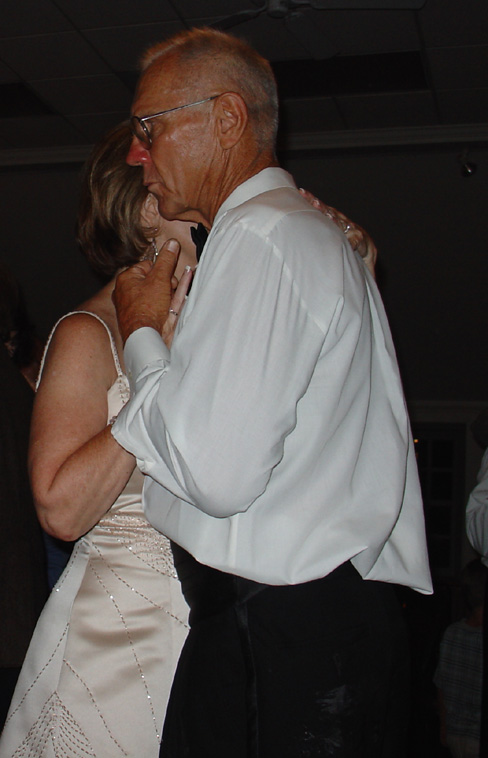 reception19.jpg, 93347 bytes, 7/28/2004